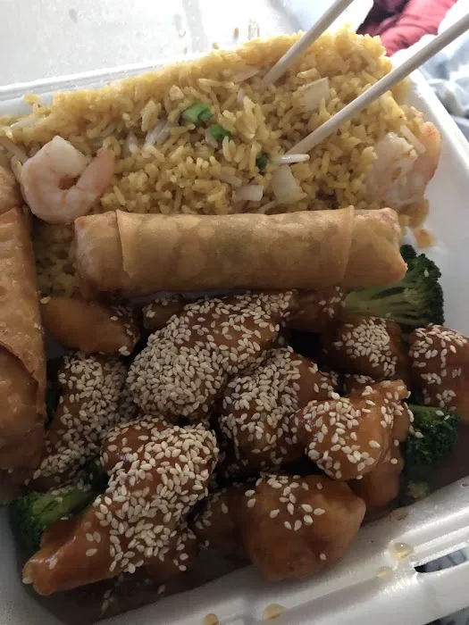 Golden Crown Chinese Restaurant 7