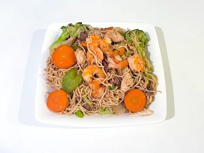Chicken N Eggroll 5