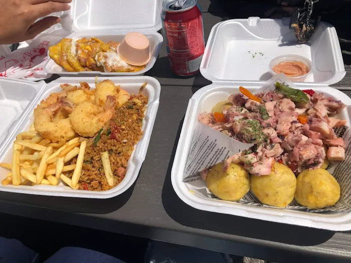 Pa' Los Chinos Food Truck 10