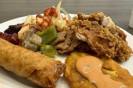 Pa' Los Chinos Restaurant Melao Plaza
