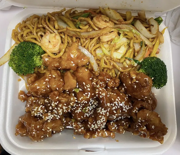 Benny Wong's 9
