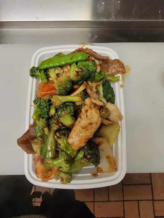 Happy Wok 3