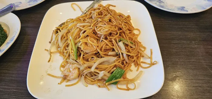 Lotus Chinese Cuisine 7