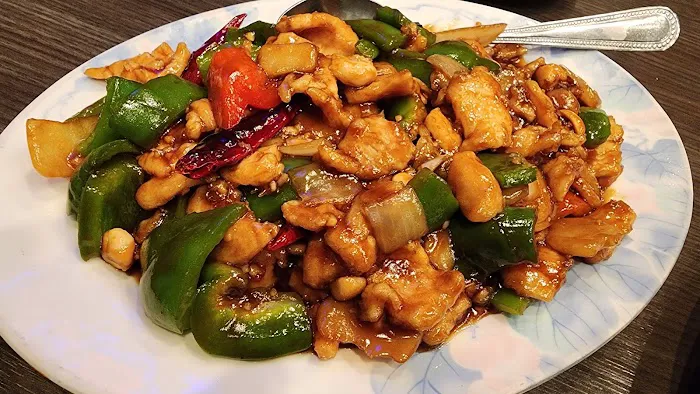 Lotus Chinese Cuisine 8