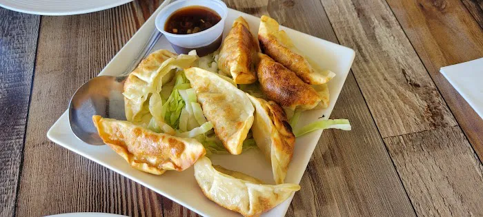 Shanghai Pine Gardens Restaurant 10