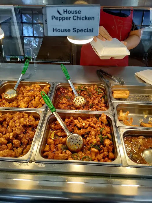 Lucky Chinese Food 4