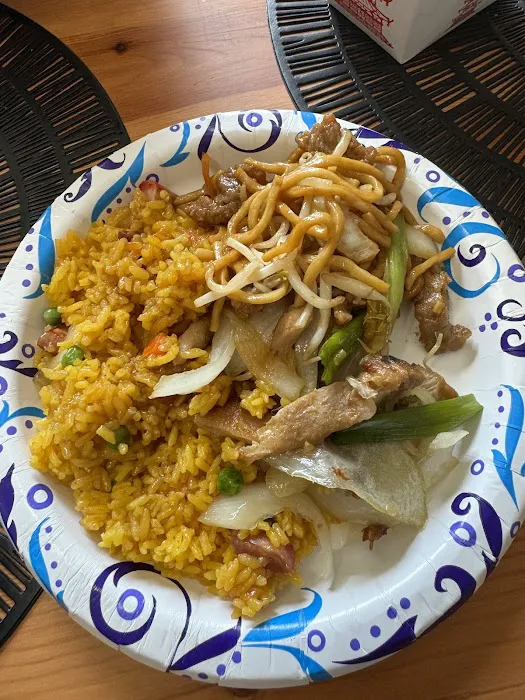 Huas Garden Chinese Restaurant 5
