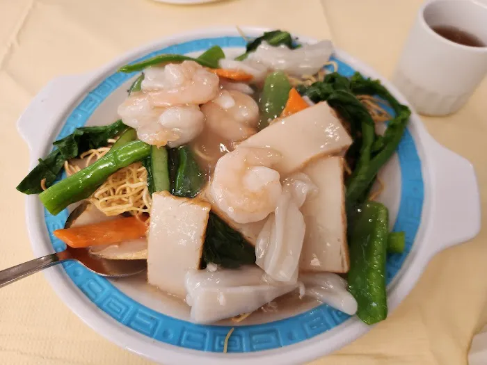 Lady Chow Kitchen 7