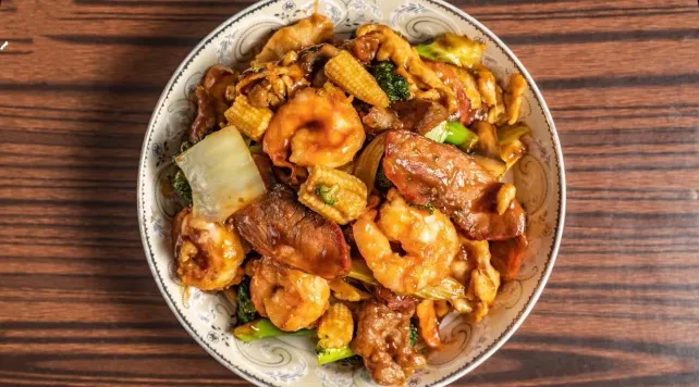 Li Li Wok 1