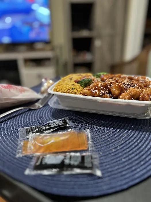 Golden Wok 6
