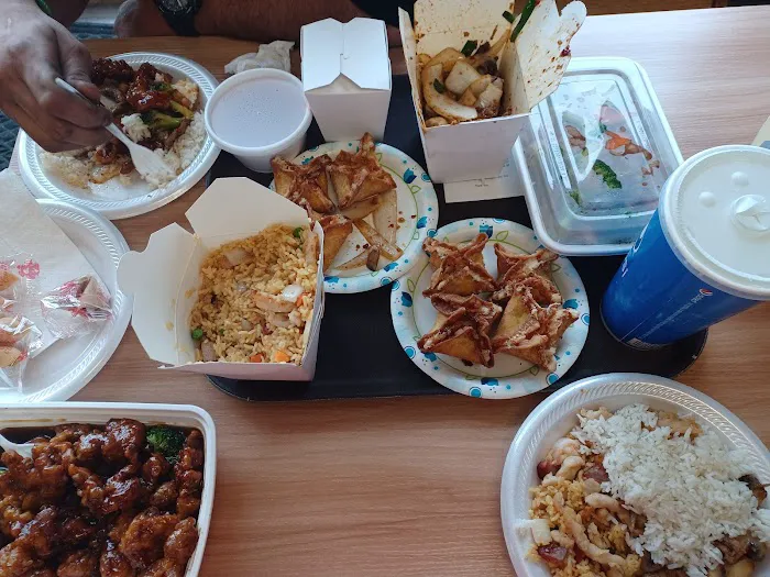 Happy Wok 9