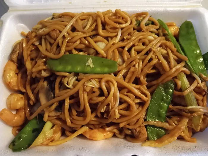 Moy Fong Restaurant 8