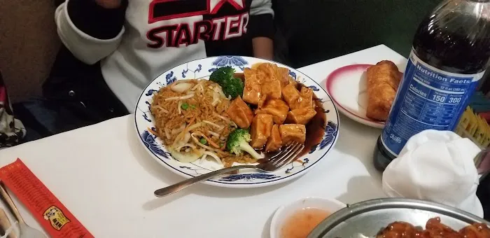 Moy Fong Restaurant 4