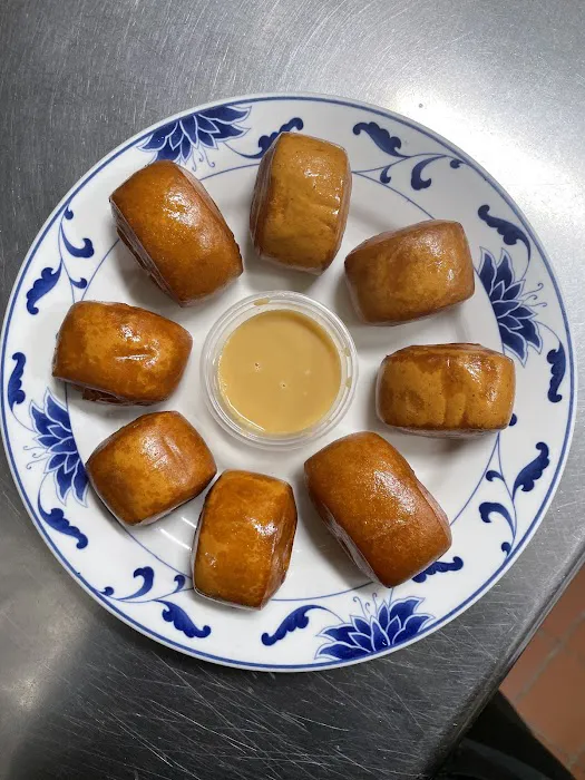 Lucky's China Inn Restaurant 3