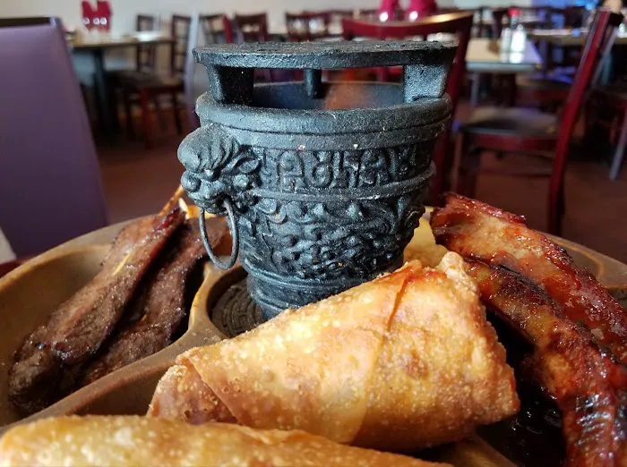 Lucky's China Inn Restaurant 9