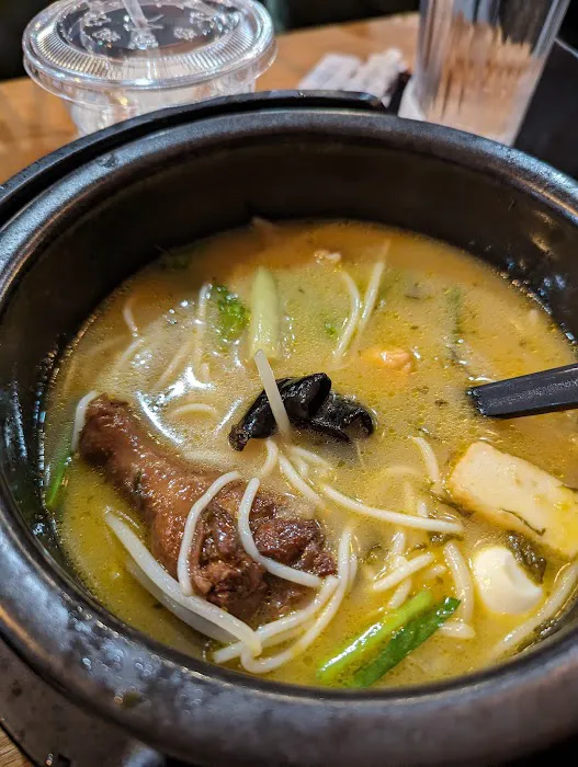 Shi miao dao noodle house 9