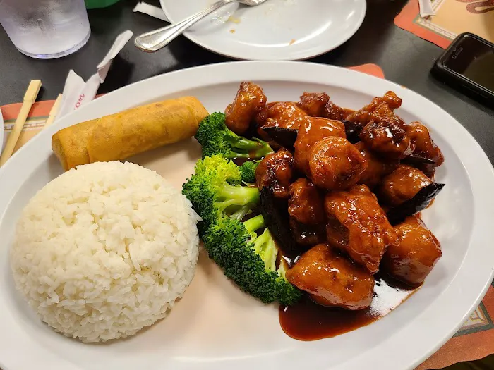 Mai Dragon / Mai Dim Sum 8