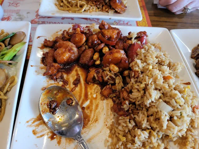 Mandarin House Restaurant 8