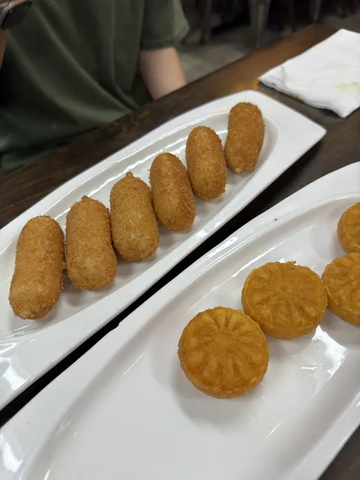 Beyond Ramen & Kabob 江湖小馆 3