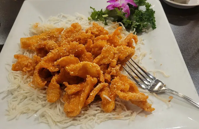 Jessica Zheng's East West Bistro - Chinese And Sushi Bar 5