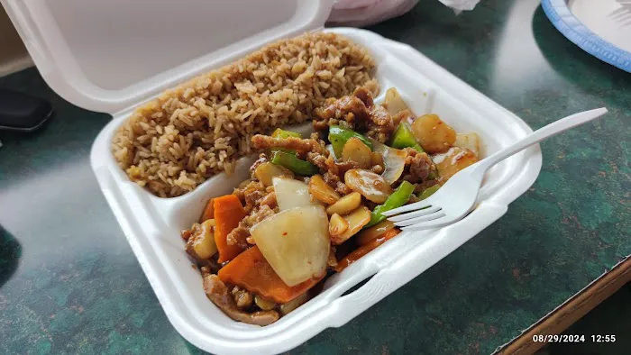 Lucky 7 Chinese Food 2