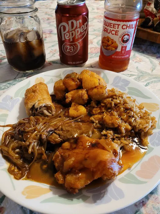 Leong's on 23 8