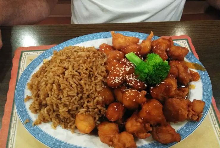 Leong's on 23 1