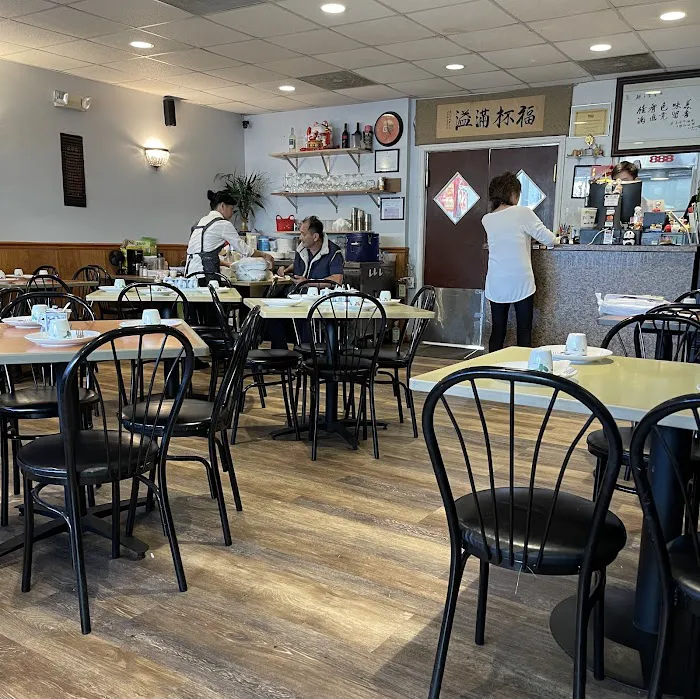 Noodle King Restaurant 5