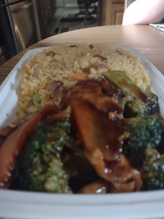 China Wok Chinese Restaurant 4