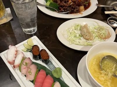 Hot Wok Chinese Restaurant 0