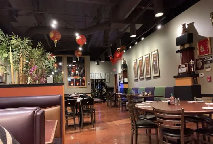 Dragon Wok Fine Chinese Restaurant 0