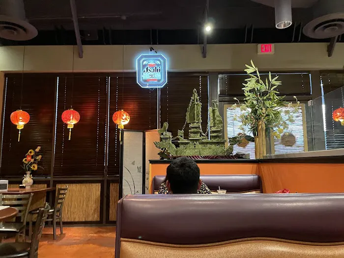 Dragon Wok Fine Chinese Restaurant 2