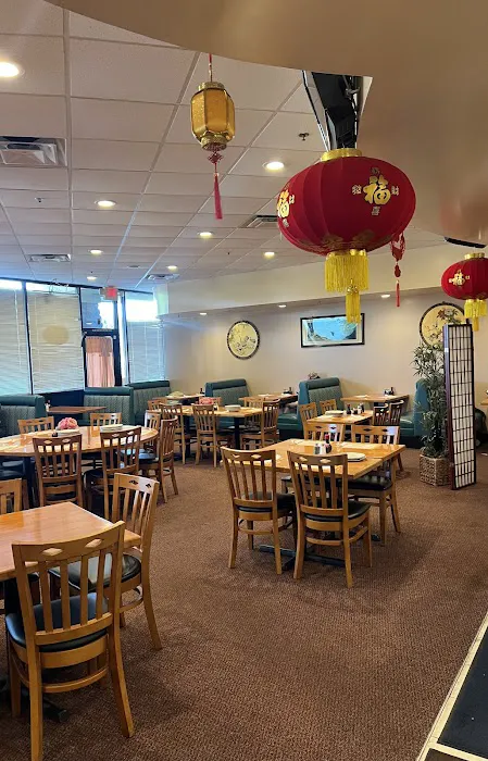 Chen's Chinese Bistro 7