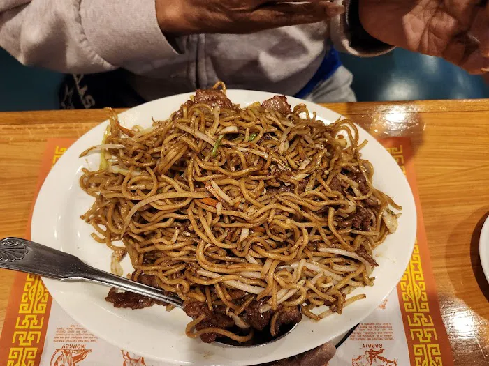Chen's Chinese Bistro 8