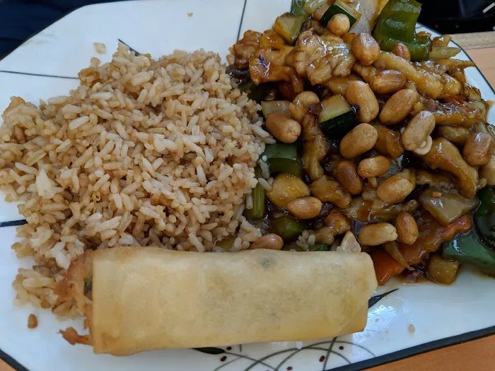 Chen's Chinese Bistro 6