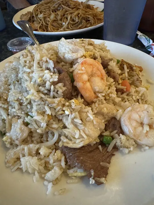 Dumpling Inn & Shanghai Saloon 3