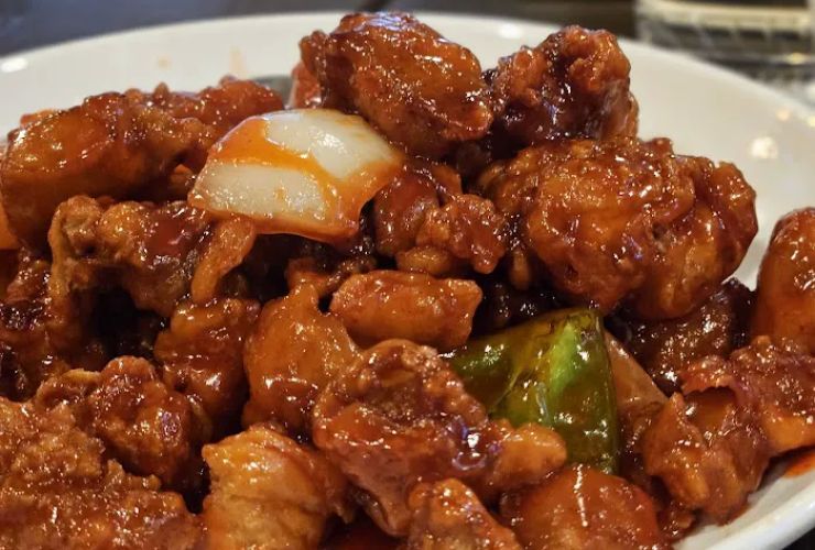 Crouching Tiger Restaurant & Bar 0
