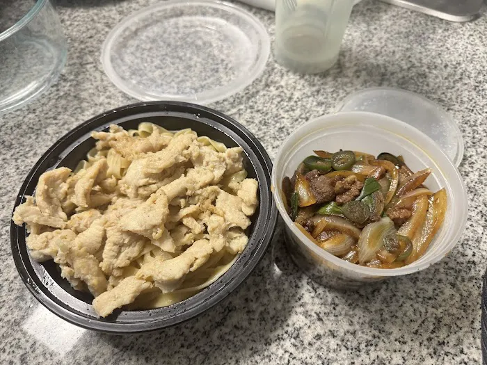 Seasons Noodles & Dumplings Garden 3