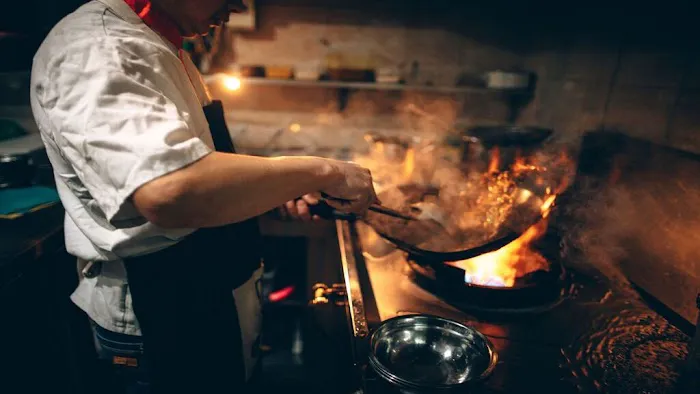 Hot Wok 7
