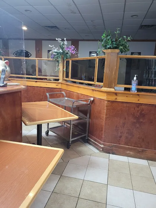 Yum's Restaurant 1