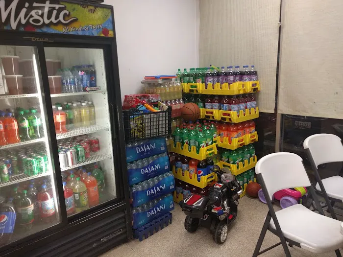 Goodies Carryout 6