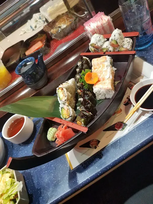 Ginmiya (Chinese Japanese & Thai Restaurant) 8