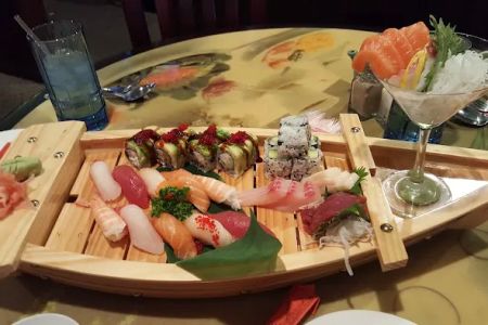 Ginmiya (Chinese Japanese & Thai Restaurant)