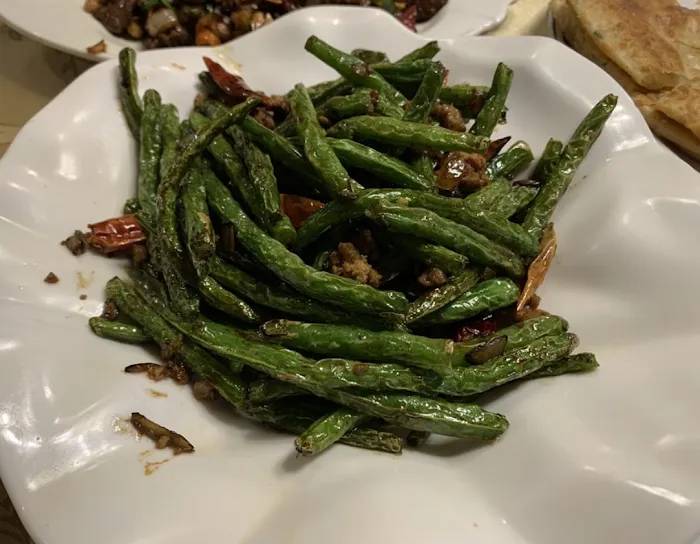 Long Gong Chinese Restaurant 10