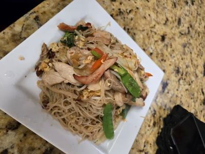 China Lee Restaurant 0