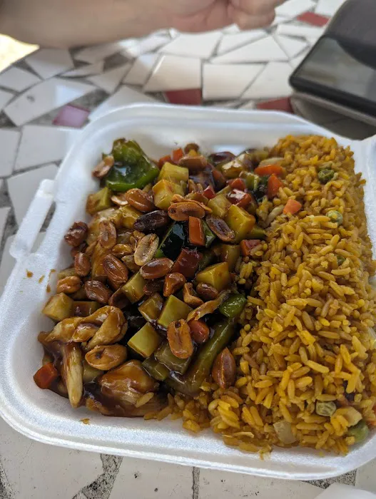 Wingloon Chinese Food Takeout 1