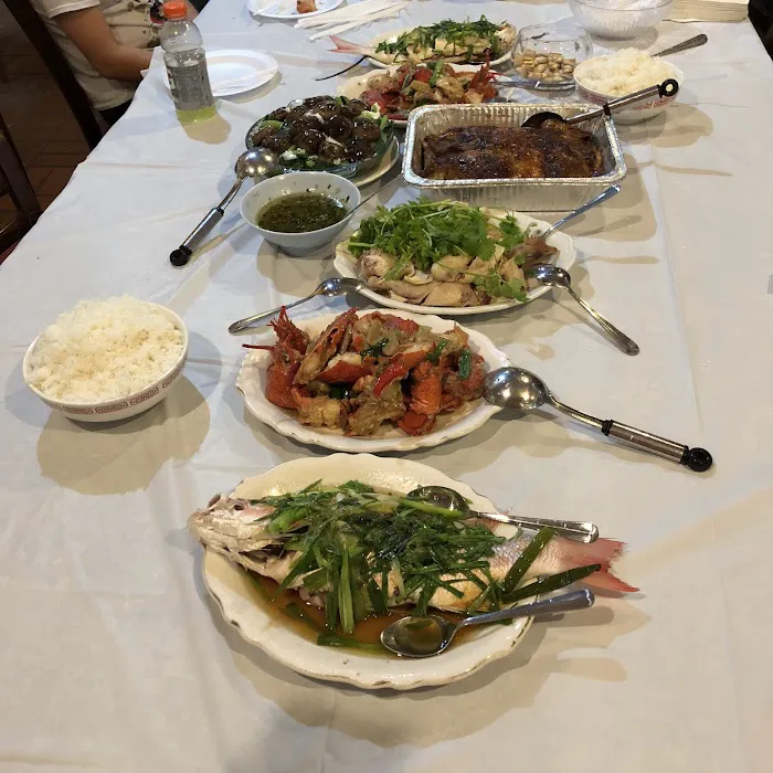 Yum Yum Chinese Restaurant 5