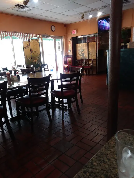 Yum Yum Chinese Restaurant 8