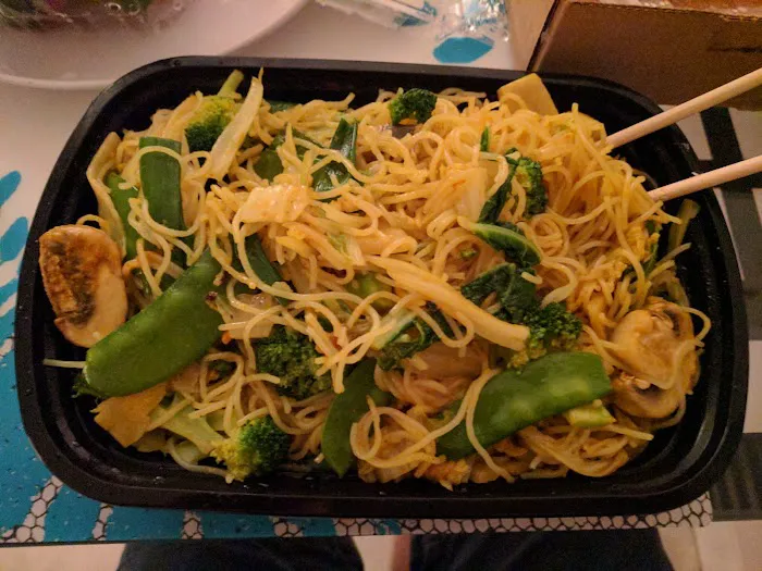 Pekin Chinese Restaurant and Supermarket 6