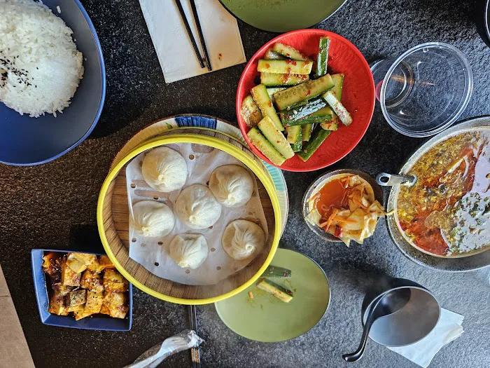 Yeah Dumpling & Noodle 1